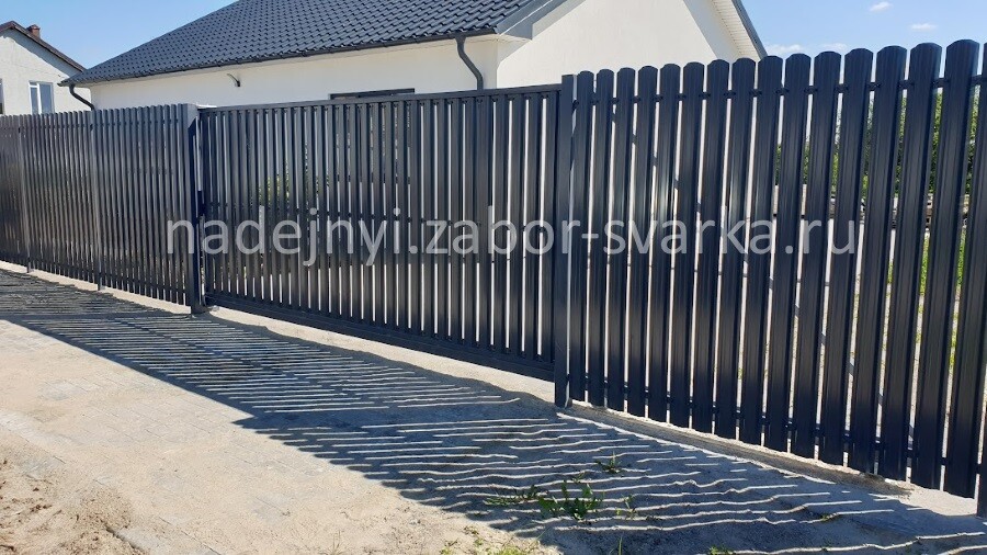 Забор из штакетника графитовый забор из штакетника